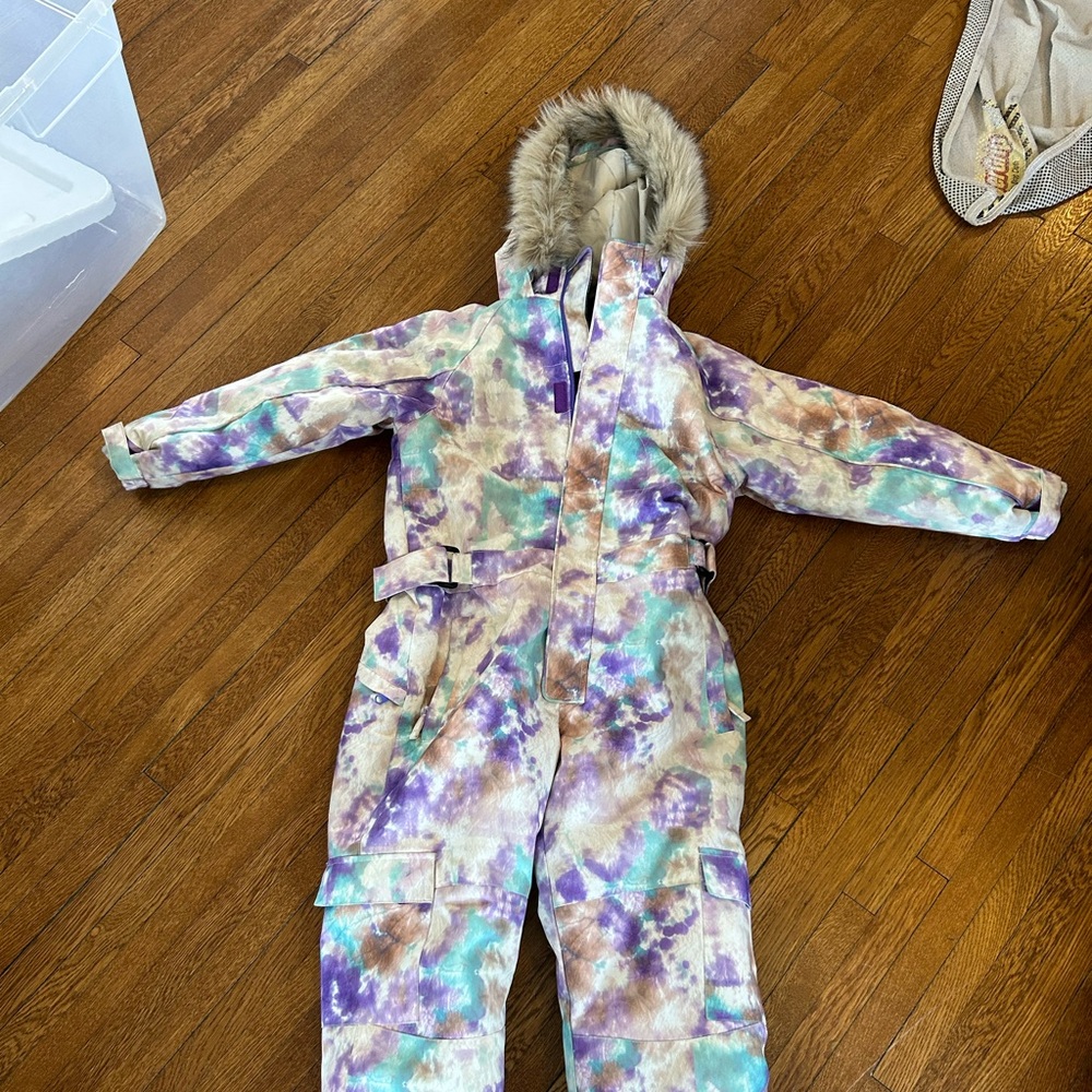 One Piece SNBOCON snowsuit | Girls size 7 | Purple/mint tiedye